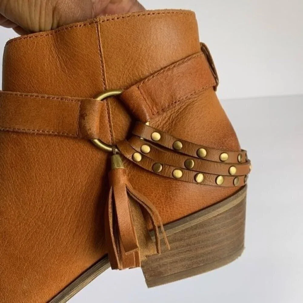 Chinese Laundry brown leather boots shoes size 7.5